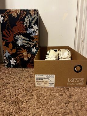 Vans Taka Hayashi Men's Chukka Boots in Marshmallow White size 10.5